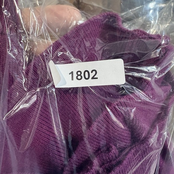 Tommy Hilfiger Cotton Cardigan Sweater Medium NWT Burgundy Workgorp - Picture 7 of 7